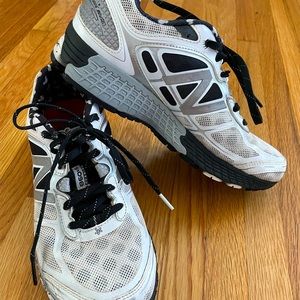 New Balance 860v5 Run Disney Minnie Mouse 2015